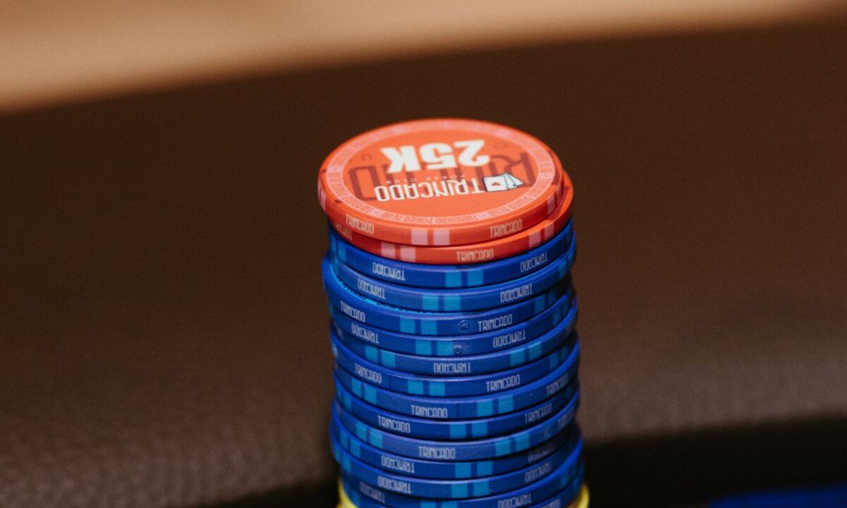 Single stack of casino chips for planning a small NZ$2 bankroll